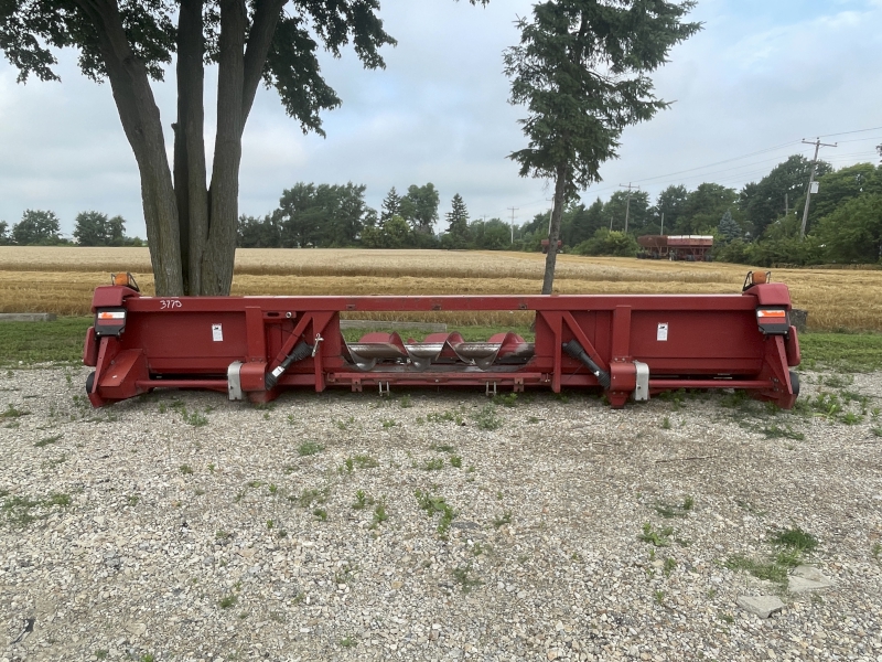 2002 CASE IH 2208 CORN HEAD