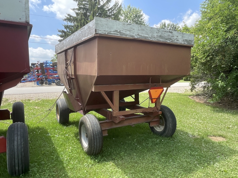 KILLBROS 225 GRAVITY WAGON