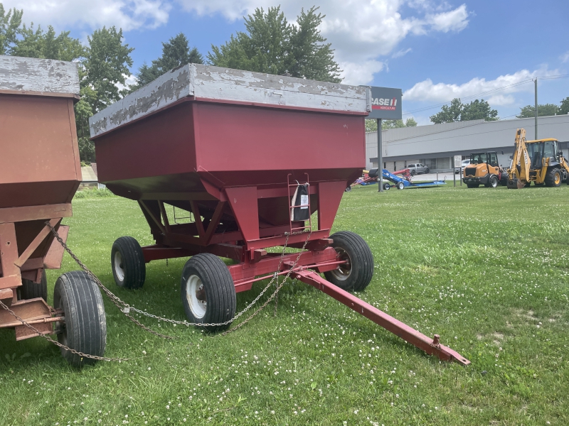 TURNCO 225-81 GRAVITY WAGON