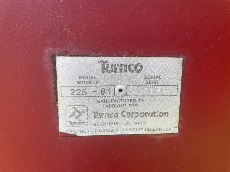 TURNCO 225-81 GRAVITY WAGON