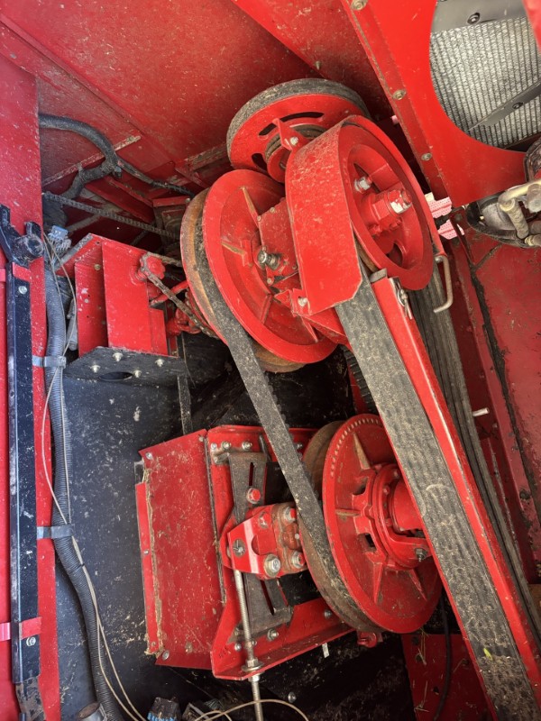 2005 CASE IH 2388 AXIAL FLOW COMBINE