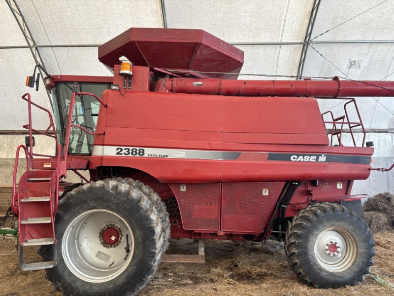 2005 CASE IH 2388 AXIAL FLOW COMBINE