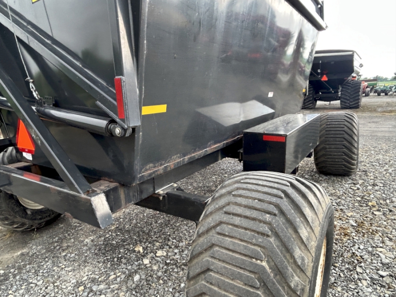 VICTOR 90 HIGH DUMP FORAGE WAGON
