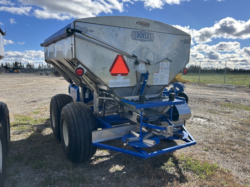 2026 DOYLE 8-TON FERTILIZER SPREADER