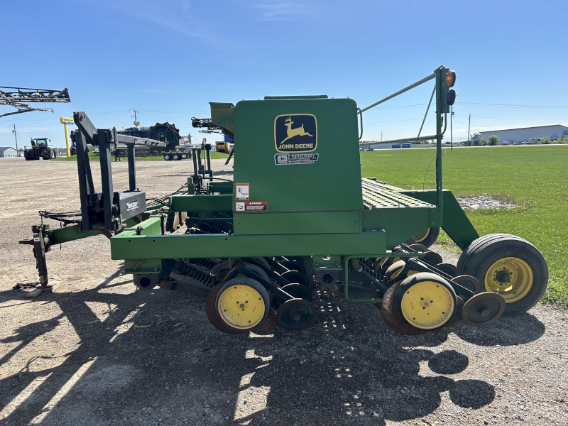 1994 JOHN DEERE 750 NO-TILL DRILL