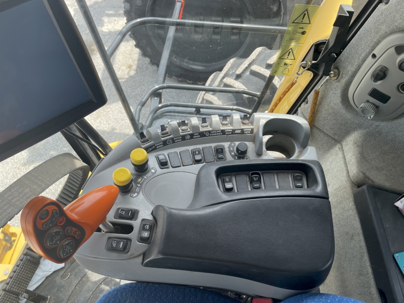 2013 NEW HOLLAND CR7090 COMBINE