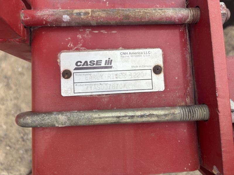 2010 CASE IH 1220 12 ROW PLANTER