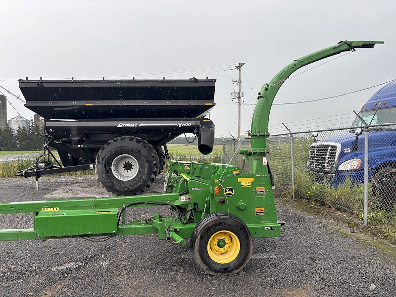 2012 JOHN DEERE 3975 PULL TYPE FORAGE HARVESTER PACKAGE WITH TWO HEADS