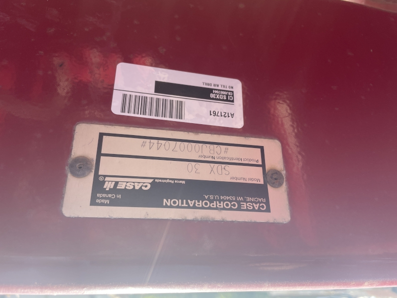 2002 CASE IH SDX 30 NO-TILL AIR DRILL AND CART