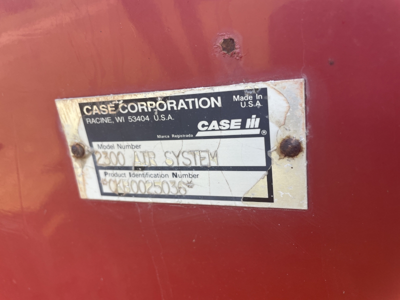 2002 CASE IH SDX 30 NO-TILL AIR DRILL AND CART
