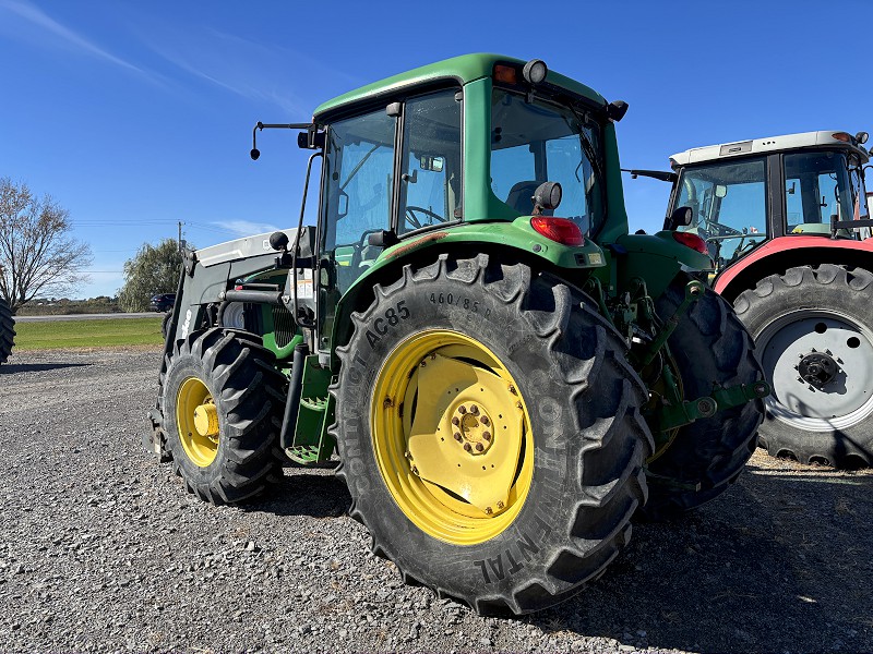 2005 JOHN DEERE 6420 TRACTOR WITH LOADER