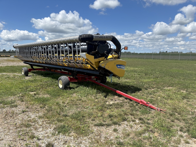 2005 NEW HOLLAND CR940 COMBINE PACKAGE WITH FLEX HEAD AND CART