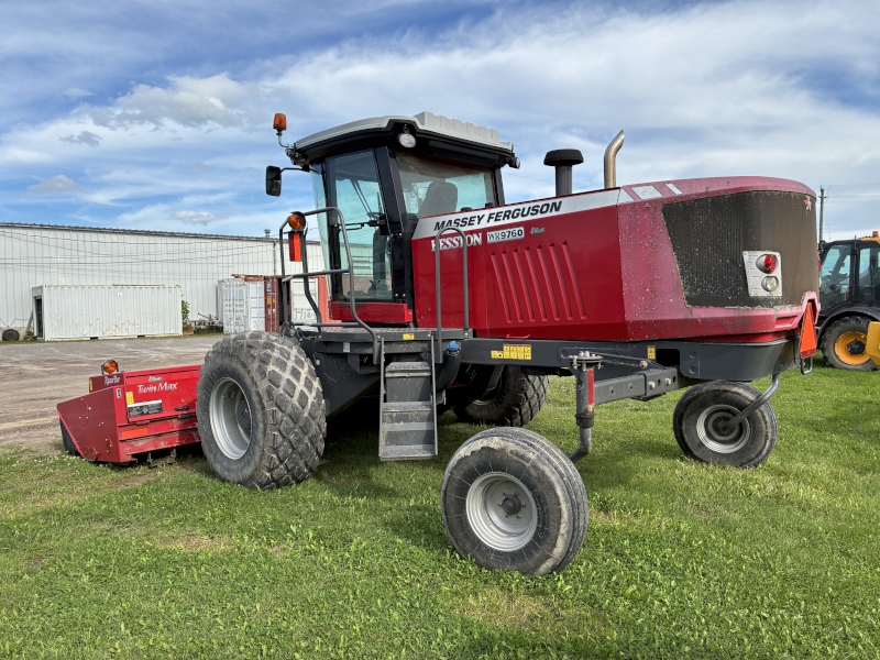 2014 MASSEY FERGUSON WR9760 SELF PROPELLED WINDROWER