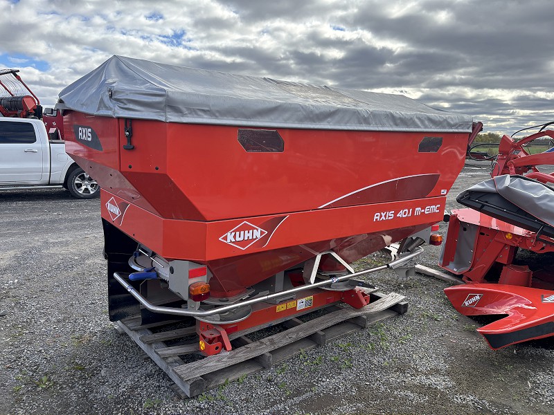 2015 KUHN AXIS 40.1 M-EMC FERTILIZER SPREADER