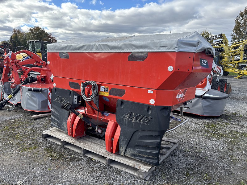 2015 KUHN AXIS 40.1 M-EMC FERTILIZER SPREADER