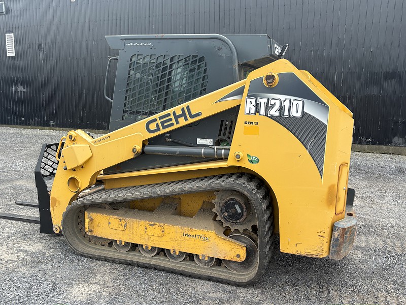 2015 GEHL RT210 COMPACT TRACK LOADER