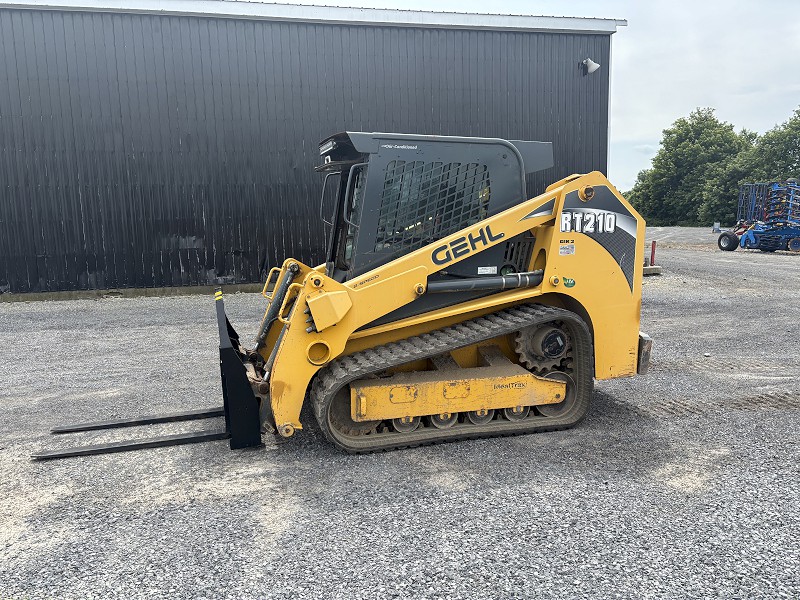 2015 GEHL RT210 COMPACT TRACK LOADER