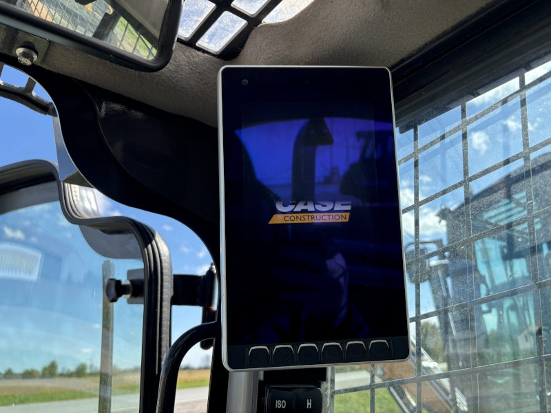 2021 CASE SV280B SKID STEER LOADER