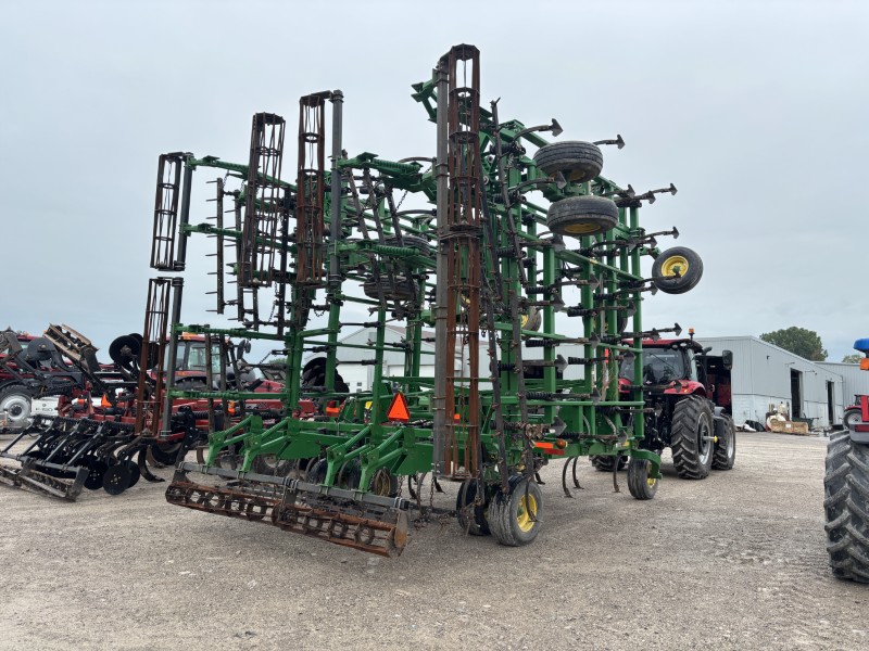 2013 JOHN DEERE 2210 FIELD CULTIVATOR