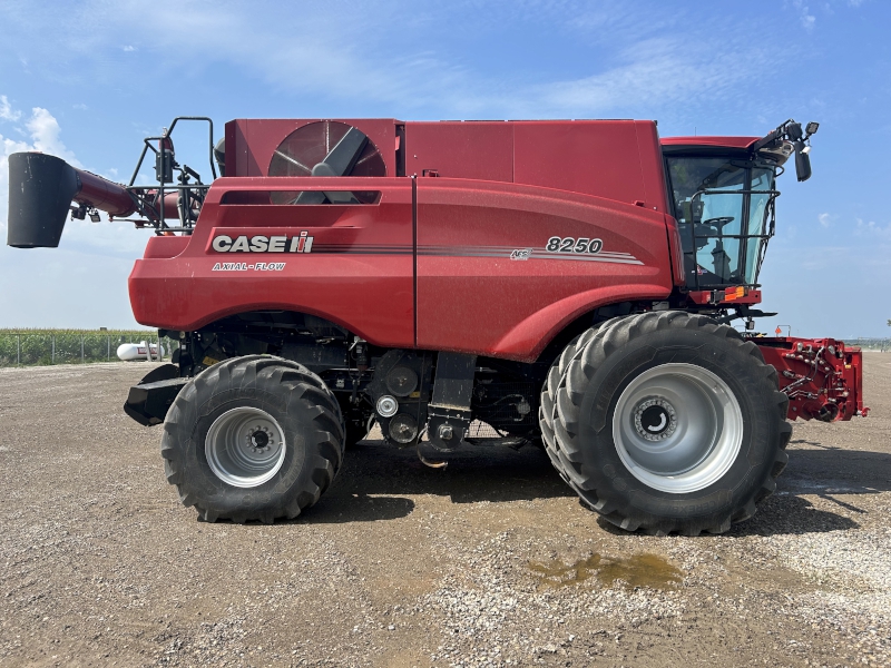 2021 CASE IH 8250 AXIAL FLOW COMBINE