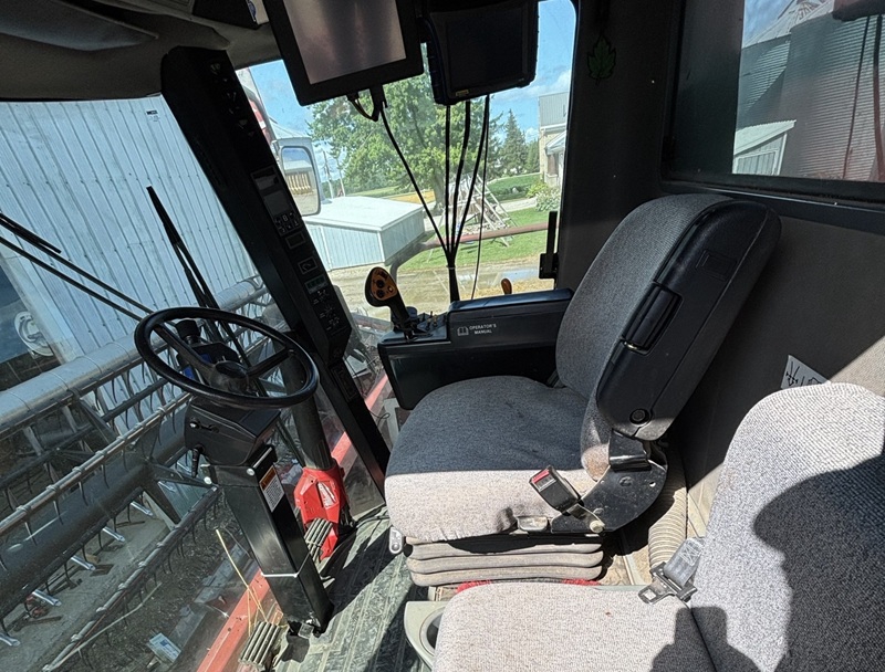 2005 CASE IH 2388 AXIAL-FLOW COMBINE PACKAGE WITH FLEX HEAD AND CART