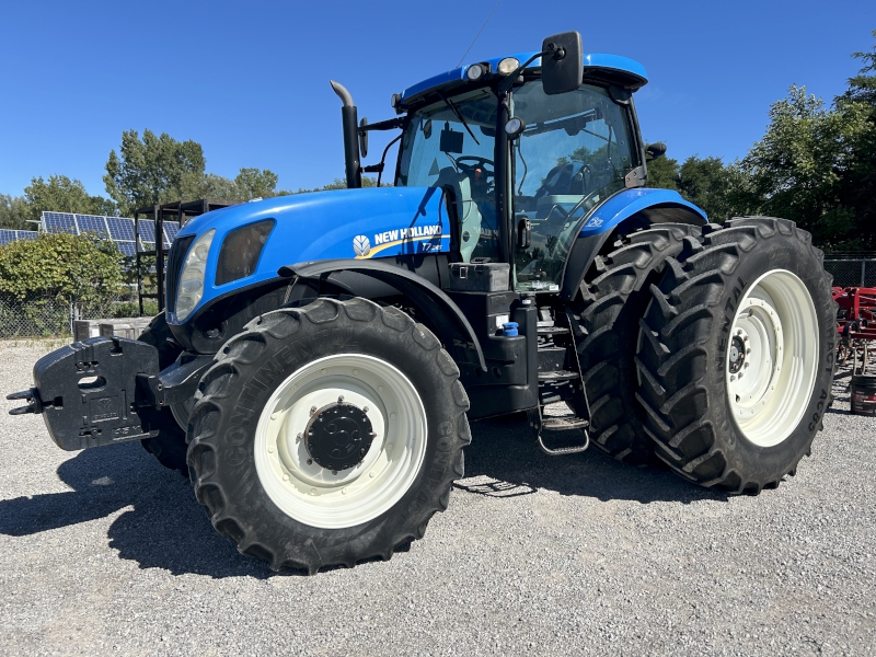 2014 NEW HOLLAND T7.245 TRACTOR