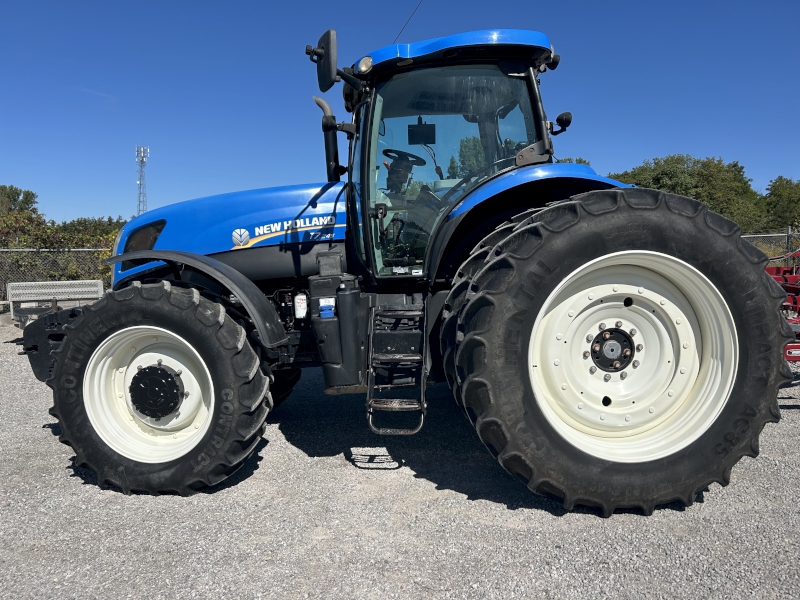 2014 NEW HOLLAND T7.245 TRACTOR