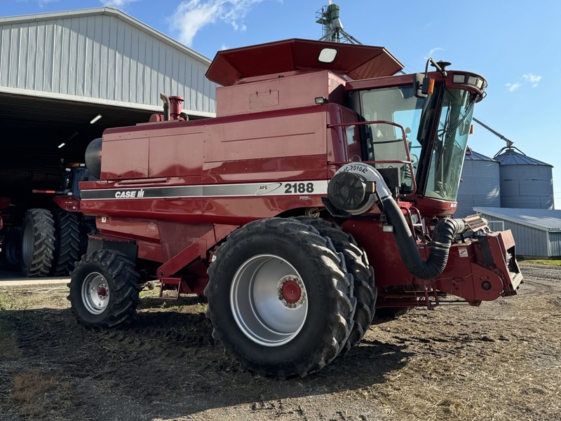 1997 CASE IH 2188 COMBINE PACKAGE WITH FLEX HEAD