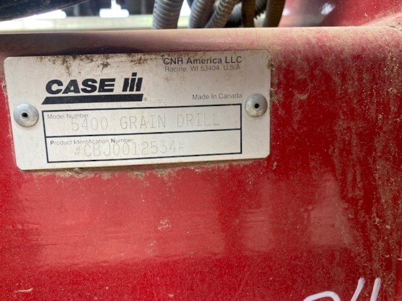 2006 CASE IH 5400 DRILL AND CASE IH 5000 CADDY
