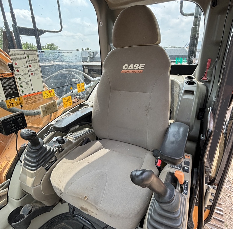 2015 CASE CX250D LARGE CRAWLER EXCAVATOR