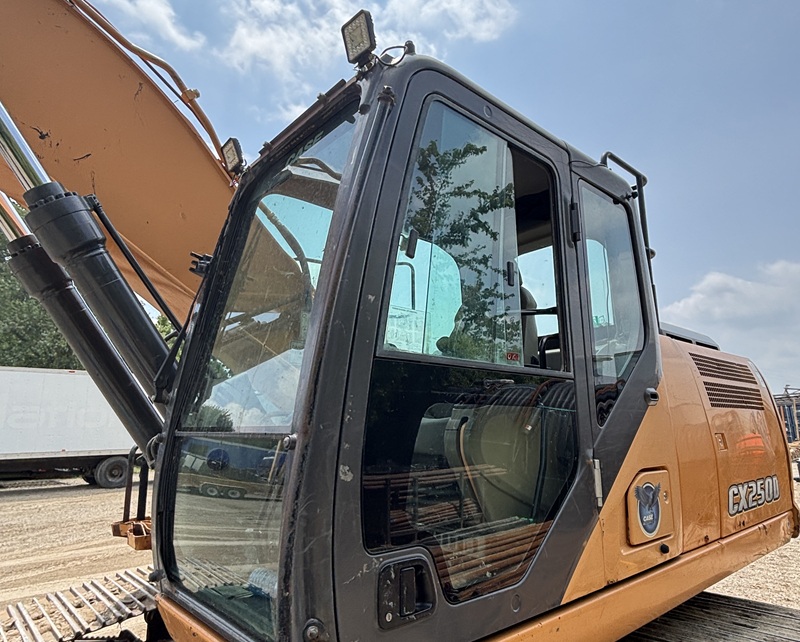 2015 CASE CX250D LARGE CRAWLER EXCAVATOR
