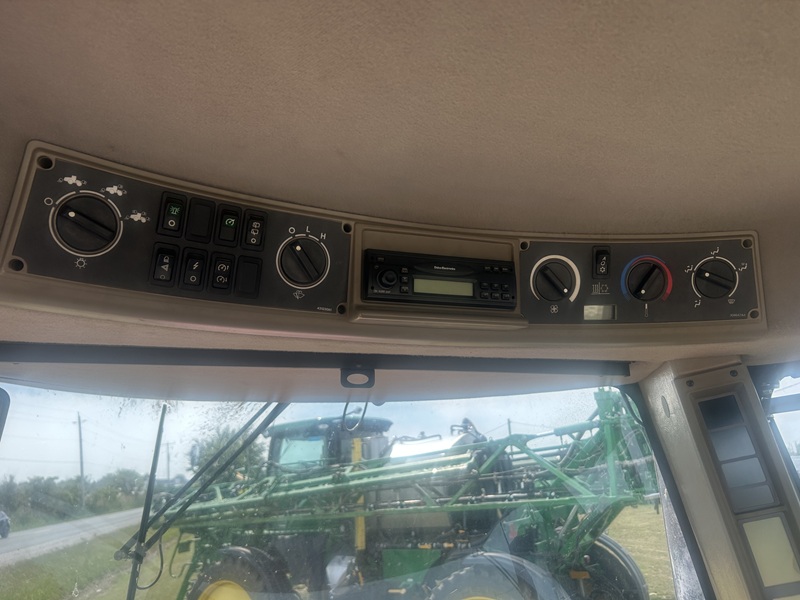 2005 CASE IH STEIGER STX325 TRACTOR
