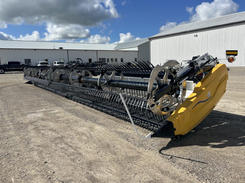 2025 MACDON FD240 DRAPER HEAD