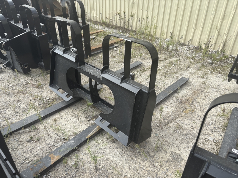 2026 HLA ATTACHMENTS (HORST) 4200 POUND PALLET FORKS