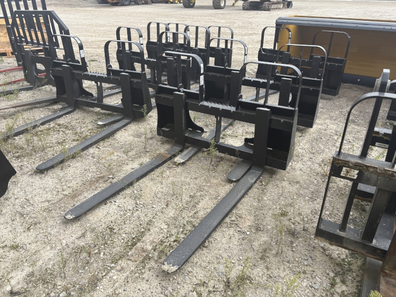 2026 HLA ATTACHMENTS (HORST) 4200 POUND PALLET FORKS