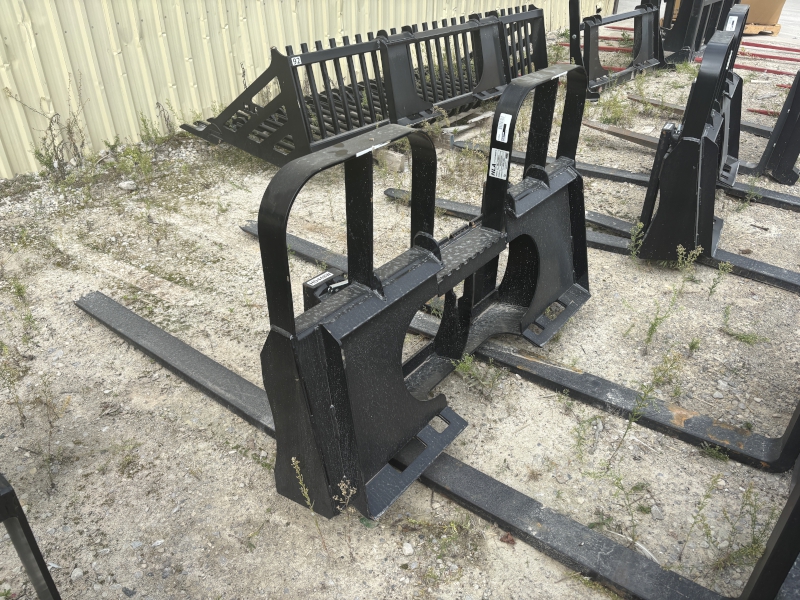 2026 HLA ATTACHMENTS (HORST) 4200 POUND PALLET FORKS