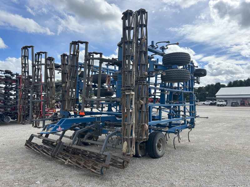 2013 PENTA 200S-42 ROW CROP CULTIVATOR
