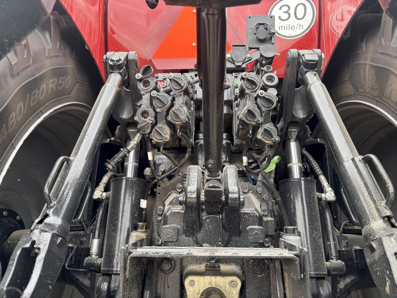 2022 CASE IH MAGNUM 220 TRACTOR
