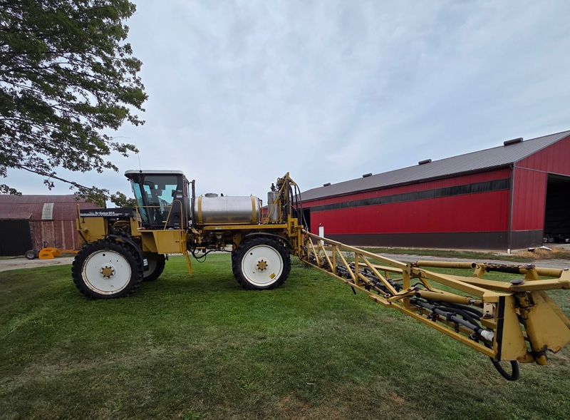 1999 ROGATOR 854 SELF PROPELLED SPRAYER