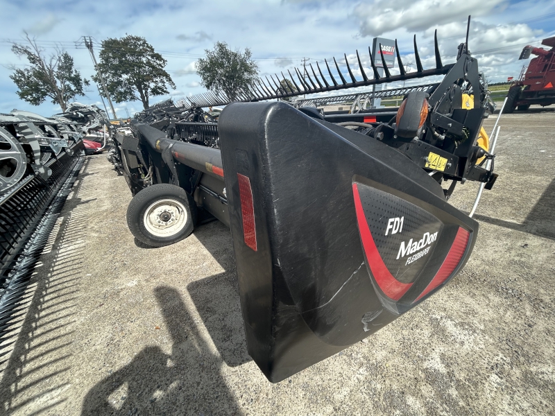 2018 MACDON FD135 DRAPER HEAD