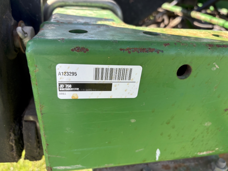1993 JOHN DEERE 750 NO-TILL DRILL