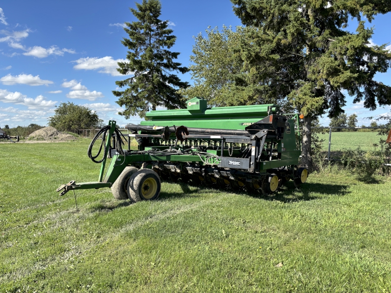 1993 JOHN DEERE 750 NO-TILL DRILL