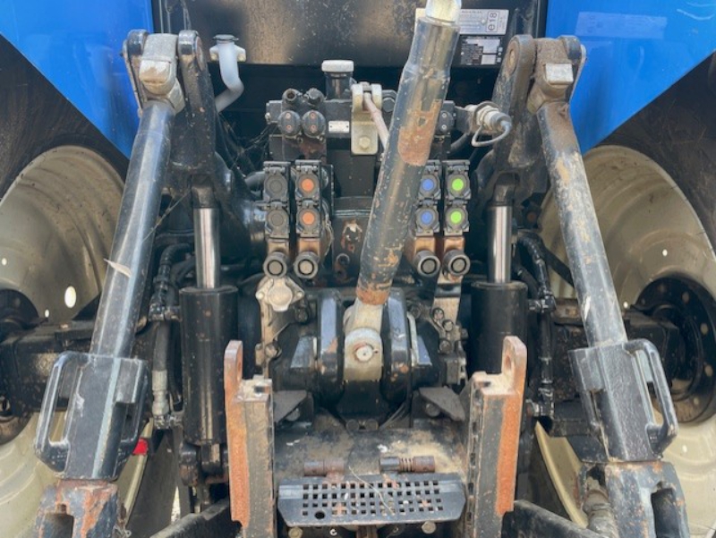 2008 NEW HOLLAND T7030 TRACTOR