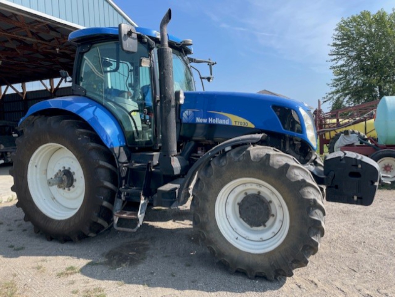2008 NEW HOLLAND T7030 TRACTOR