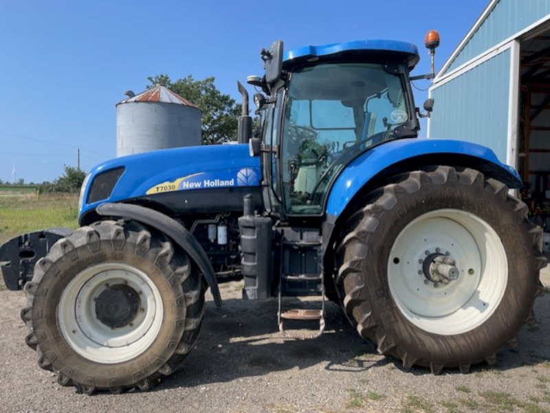 2008 NEW HOLLAND T7030 TRACTOR