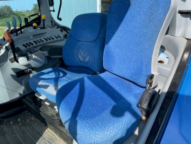 2008 NEW HOLLAND T7030 TRACTOR