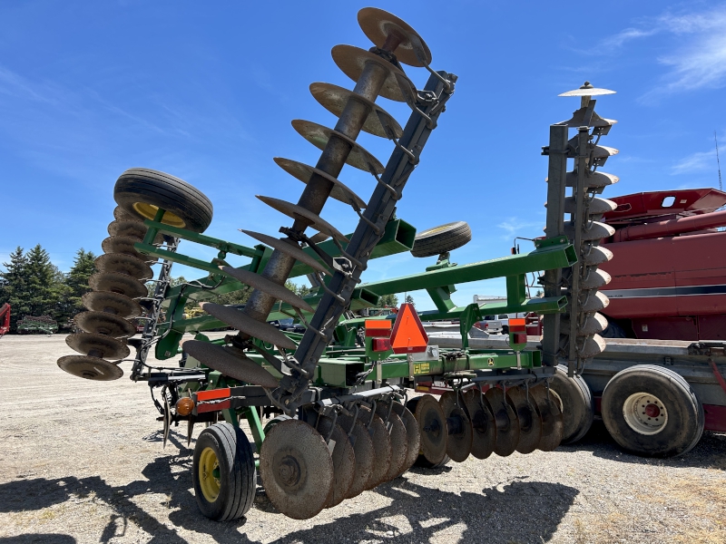 2002 JOHN DEERE 637 DISC HARROW