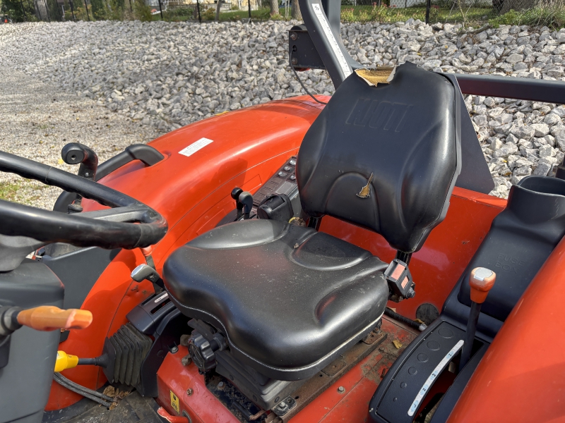 2014 KIOTI RX7320PBA TRACTOR WITH LOADER
