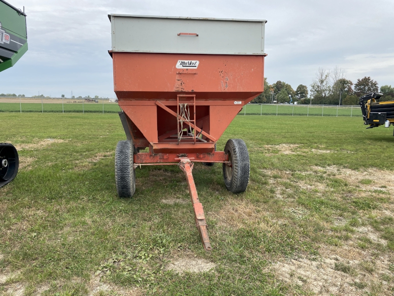 1989 MARKET 4000 GRAVITY BOX