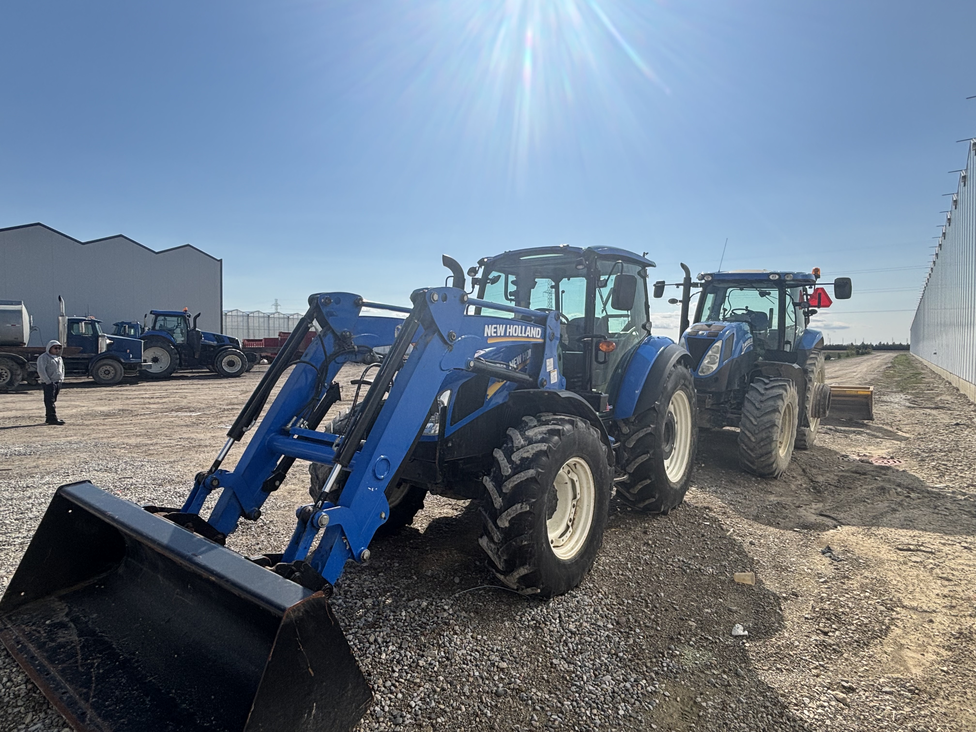 2022 NEW HOLLAND T5.110DC TRACTOR WITH LOADER